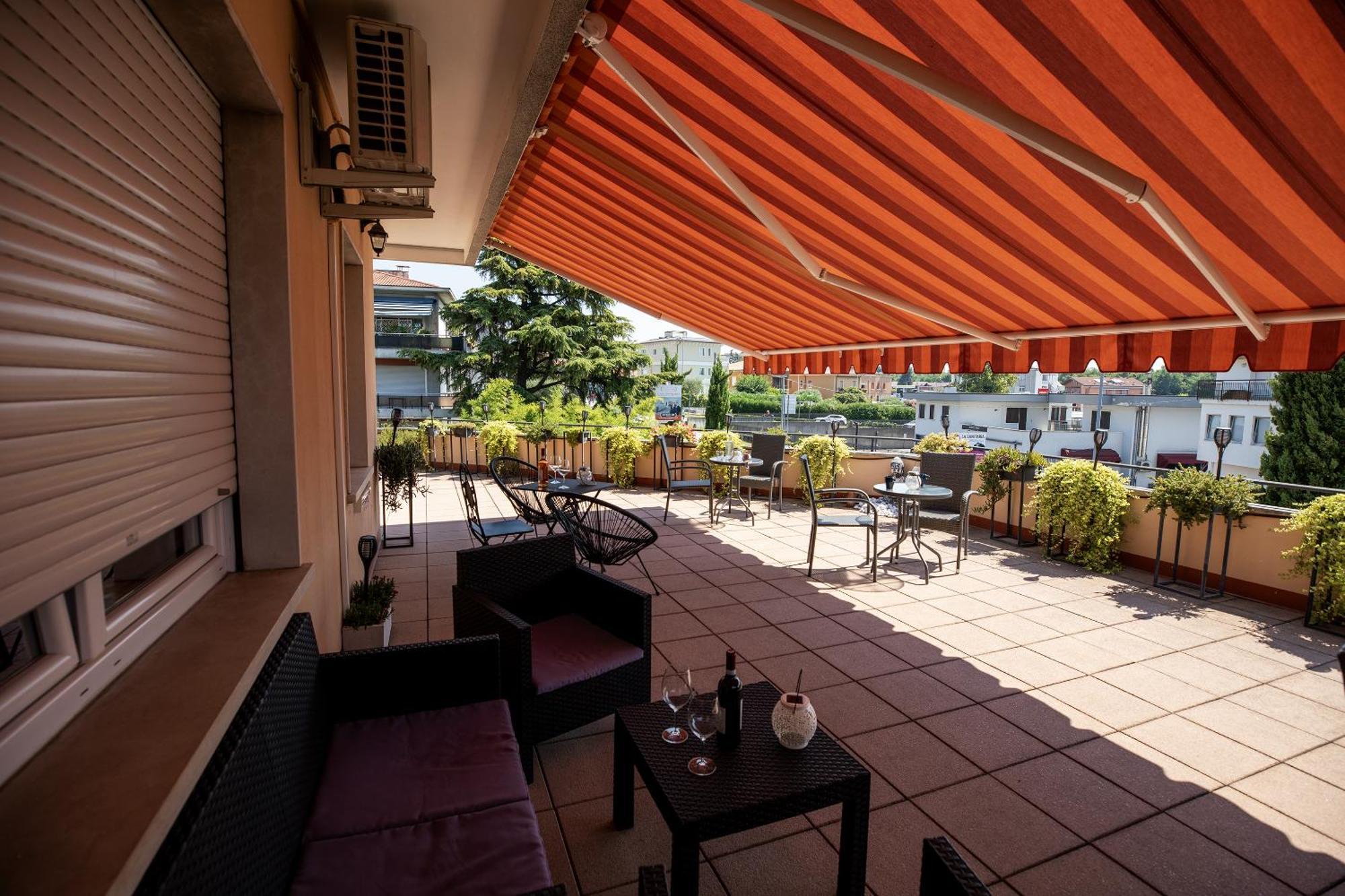 Bru Rooms Peschiera del Garda Exterior photo